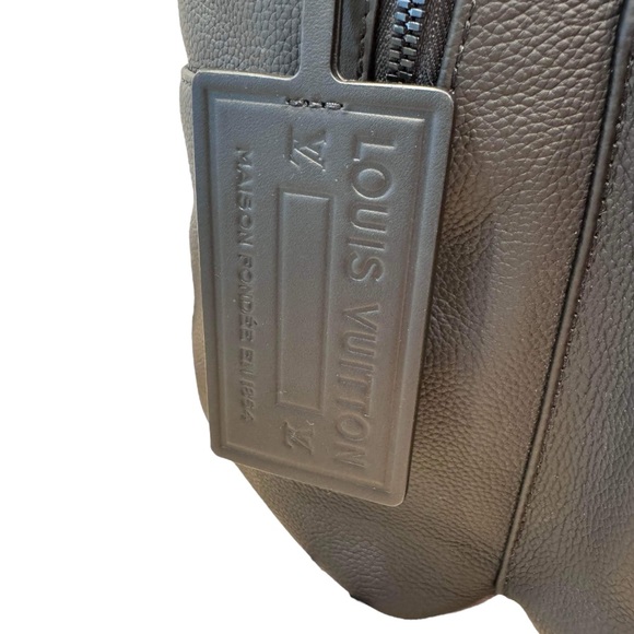 ~ Louis Vuitton Takeoff Backpack~ - Picture 7 of 8